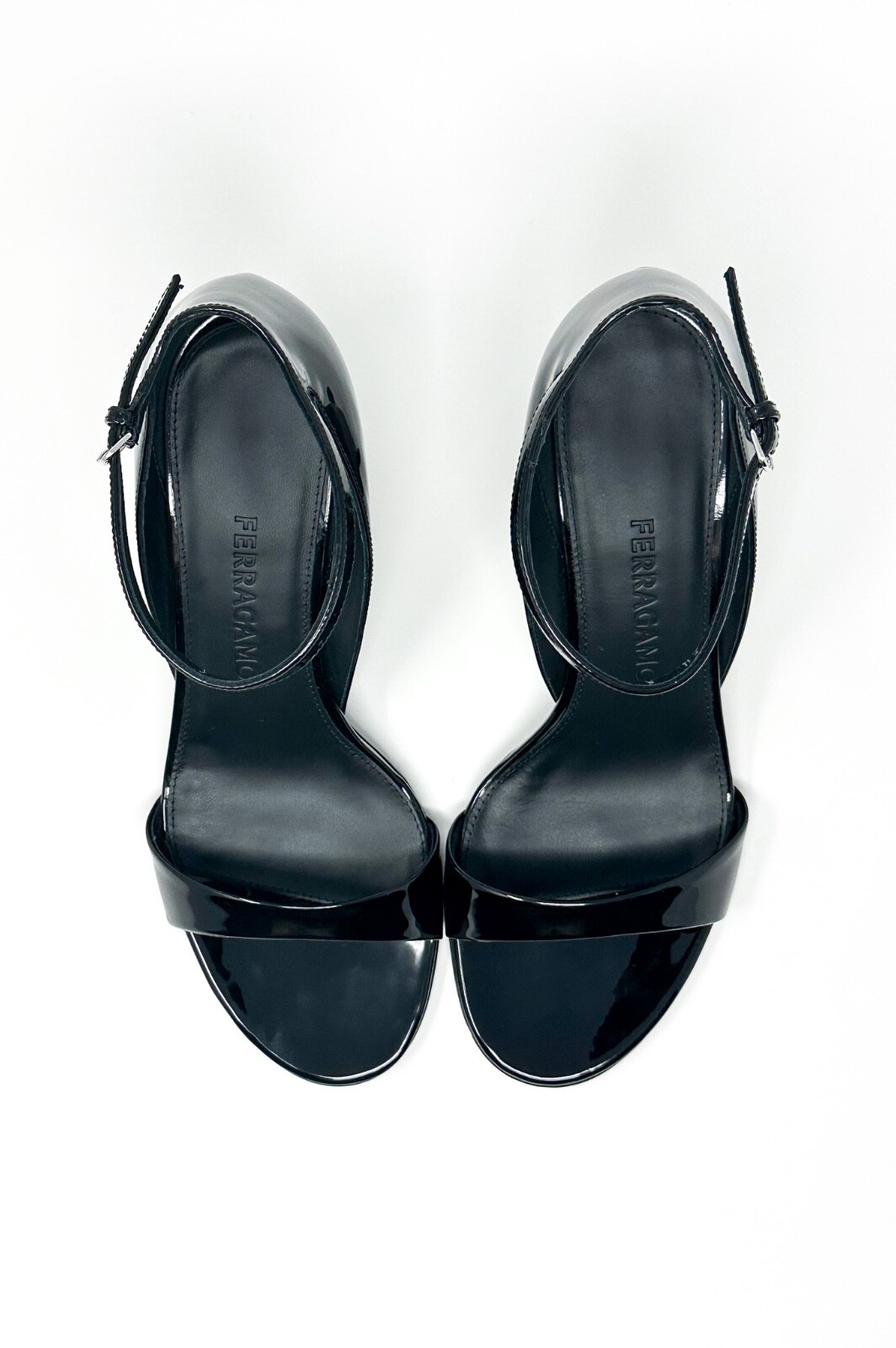 Pre-owned Ferragamo Salvatore  Women's Vidette Patent Leather Wedge Sandals 8 C $1050 In Black