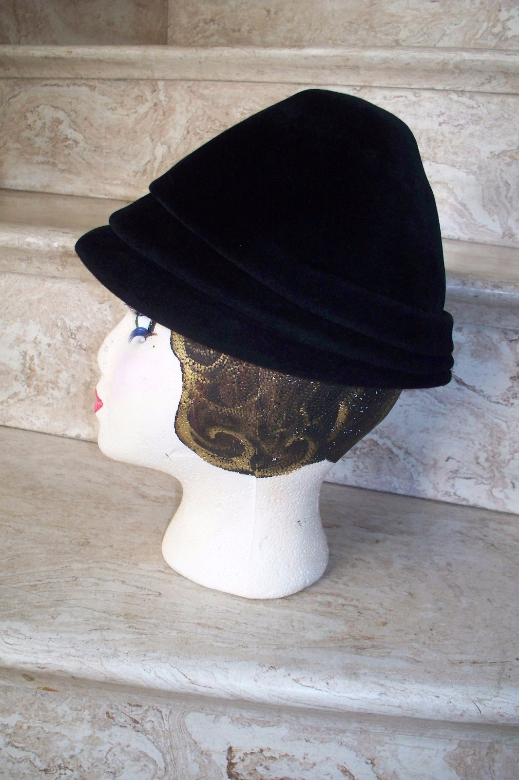 Vintage 40's 50's The EMPORIUM Black Velvet Tiered Women's Aurore France Hat