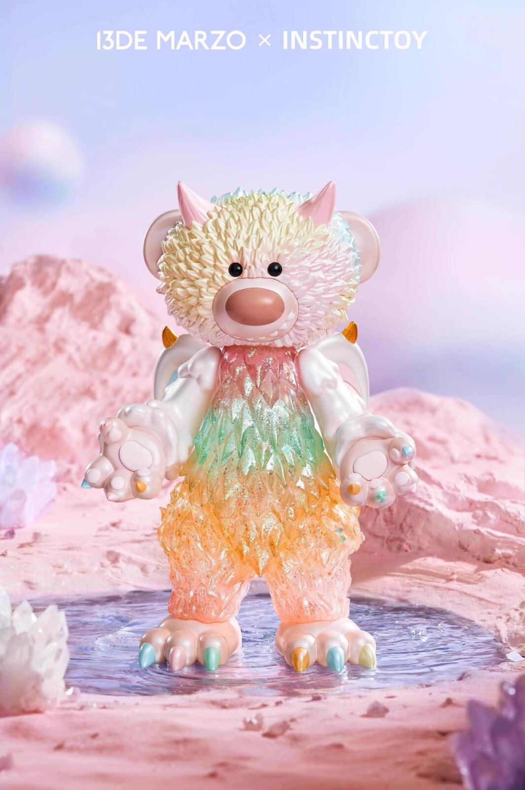 13DE MARZO x INSTINCTOY 001 Crystal Erosion Vinyl Designer 13DE MARZO x INSTINCTOY 001 Crystal Erosion Vinyl Designer