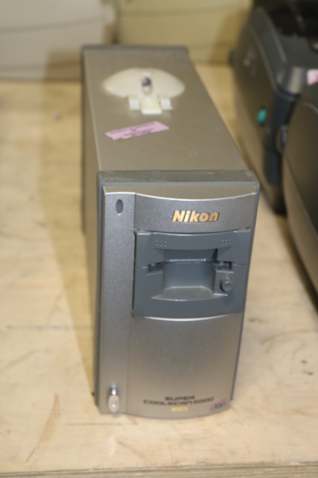 Nikon Super CoolScan 5000 ED 35mm Slide Film Scanner | Photo Nikon Super CoolScan 5000 ED 35mm Slide Film Scanner | Photo