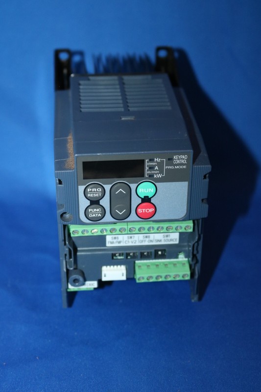 Convertisseur De FrÃ©Quence Fuji Frn0.75e1s-7e Inverter Drive 0.75 Kw