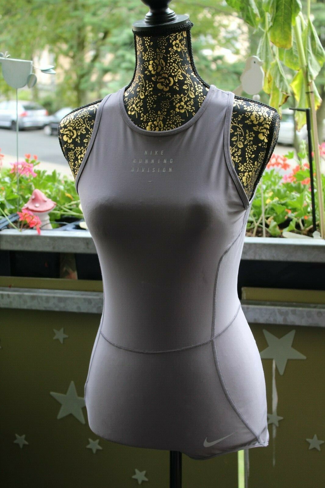 Nike Run - Division - Bodysuit in Grau Nike Run - Division - Bodysuit in Grau
