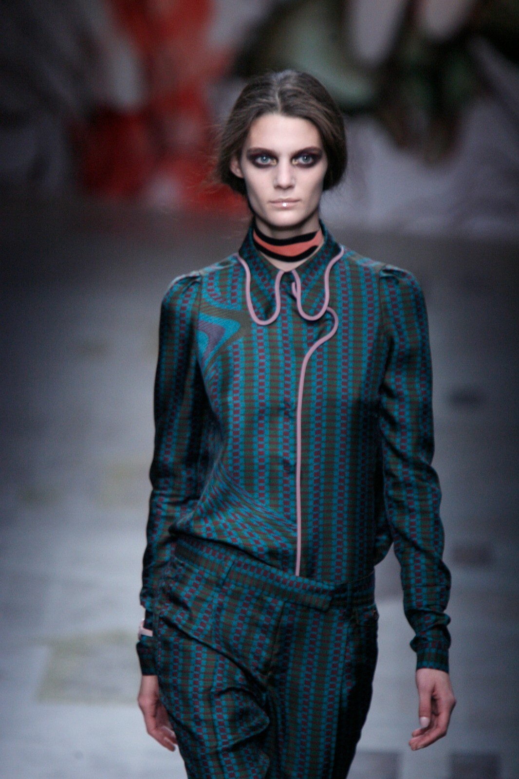 Prada Archive Spring 2008 Runway Fairy Plaid Silk Blouse 40 Prada Archive Spring 2008 Runway Fairy Plaid Silk Blouse 40