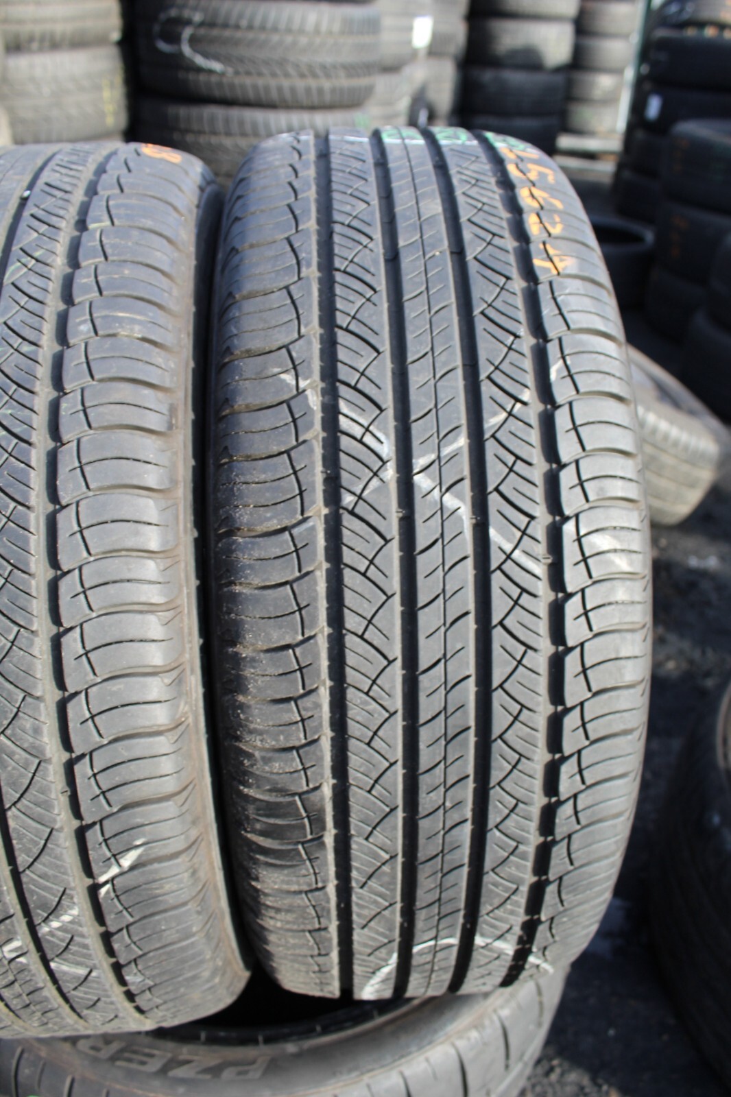 235 60 16 Michelin, Latitude Tour HP, 100H, x2 A Pair 7.0mm (F1_tyres) L562