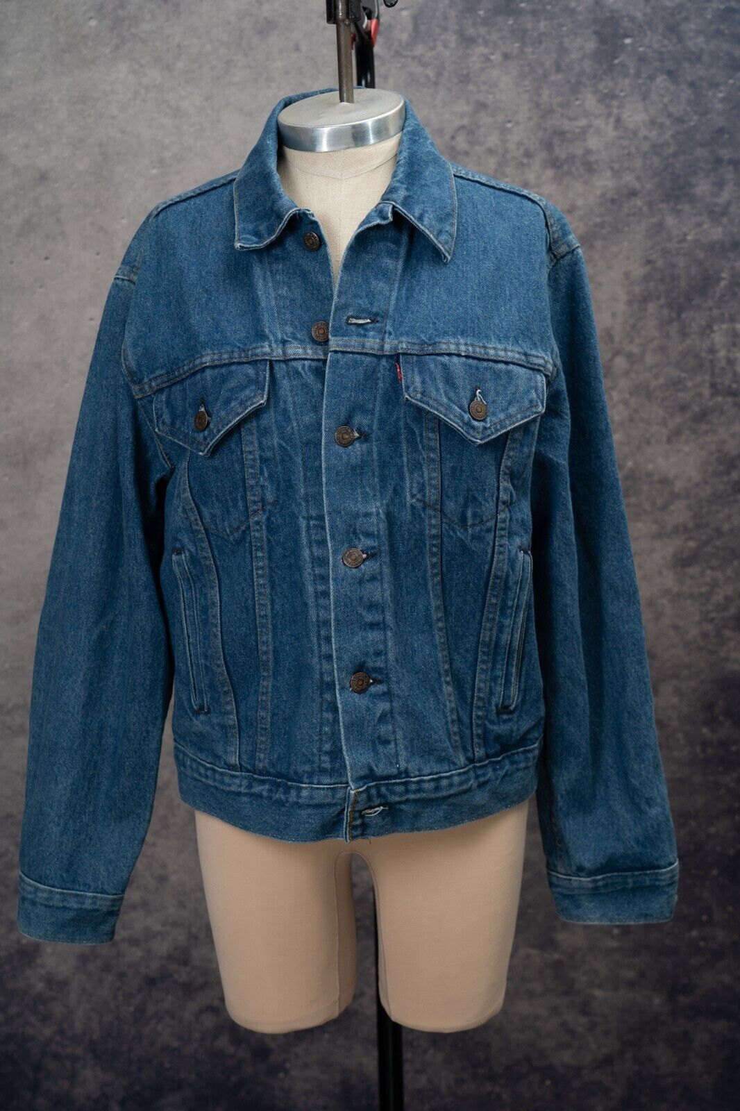 Vintage 80s Levi's Sz 42 Jean Denim Trucker Jacket 70506 USA Vintage 80s Levi's Sz 42 Jean Denim Trucker Jacket 70506 USA