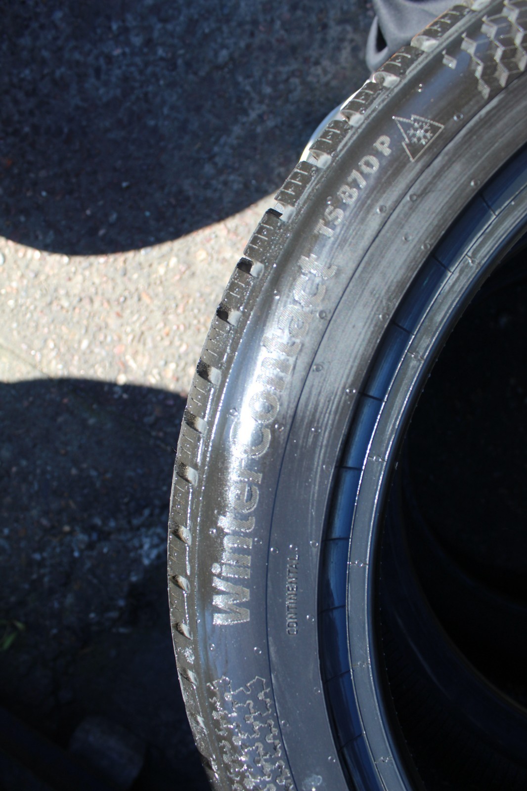 New 235 45 18 Continental, Winter, M+S, XL, 98V, x1 Tyre (F1_tyres) L3967