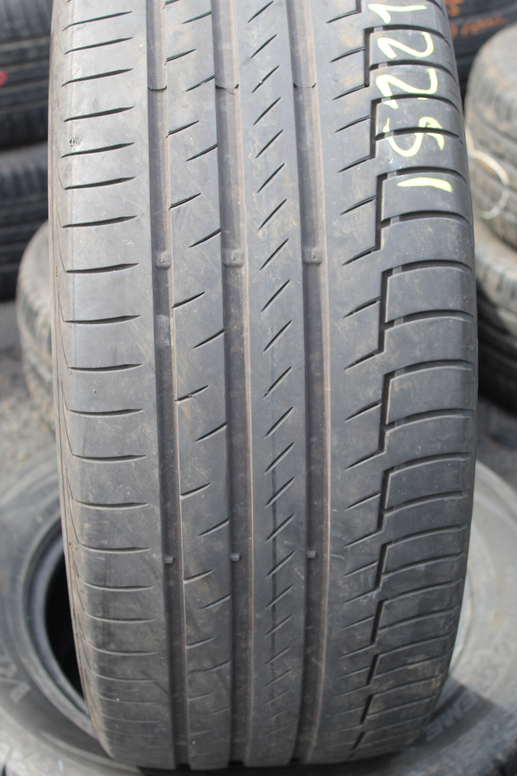 265 45 21 Continental, AO, XL 108H, x1 Single Tyre 5.7mm (F1_tyres) L2251