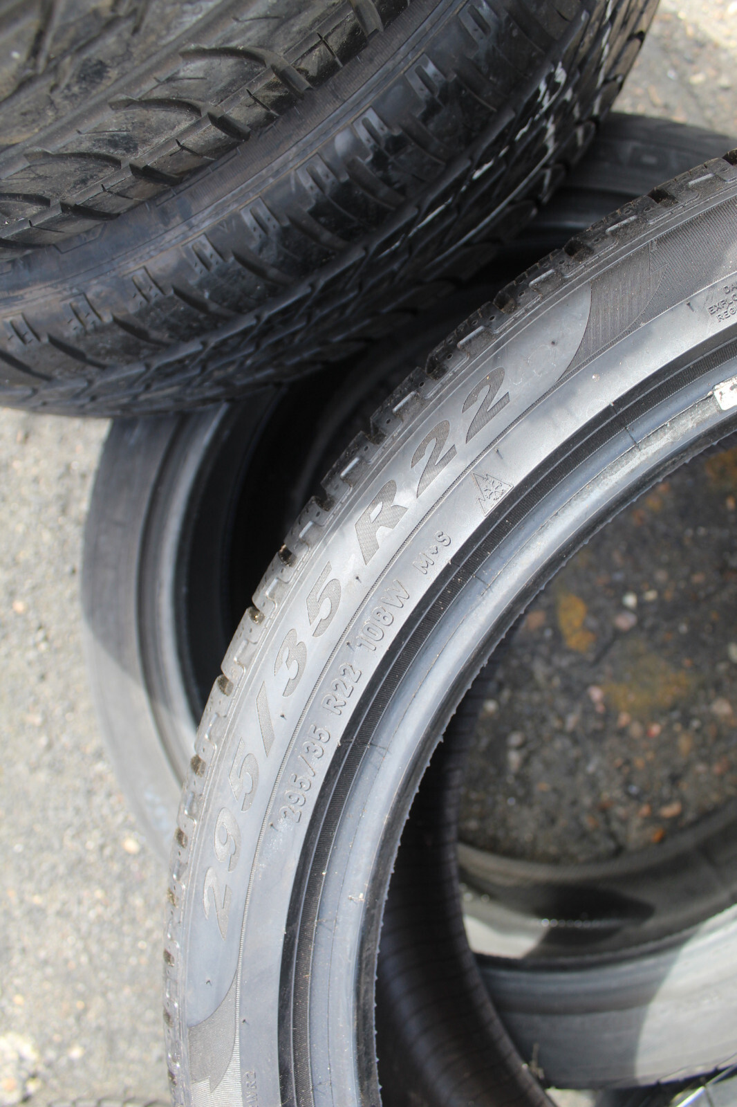 New 295 35 22 Pirelli, Winter, M+S, 108W, x2 A Pair (F1_tyres) L2343
