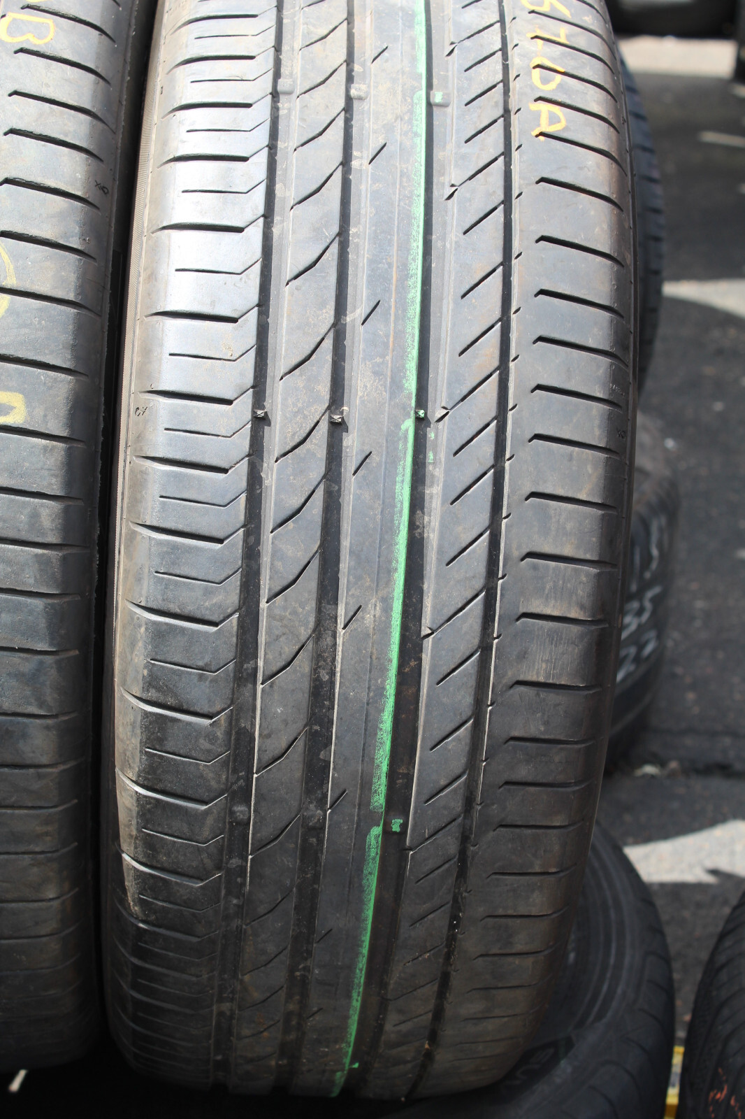 235 55 19 Continental, CSC 5, VOL, XL, 105V, x2 A Pair 5.0mm (F1_tyres) FO L2670