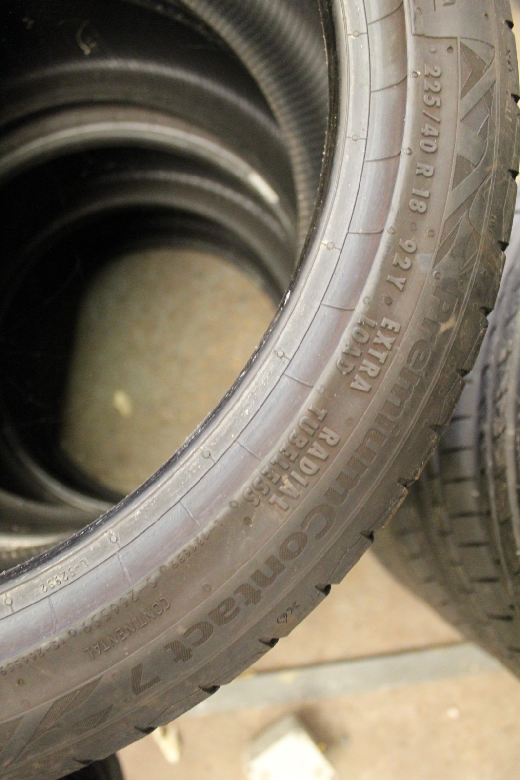 225 40 18 Continental, PC 7, XL, EV, 92Y, x2 A Pair 5.6mm (F1_tyres) X106