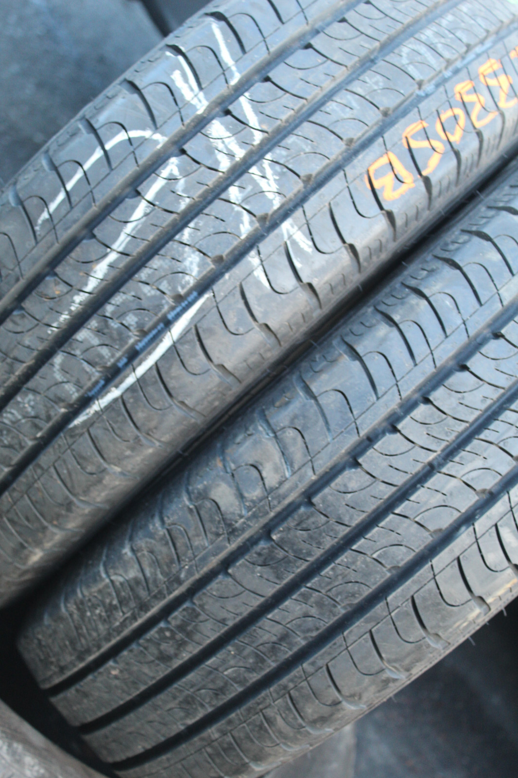 New 195 70 15C Goodyear, Efficient Grip, 104/102S, x1 Single (F1_tyres) L3305B