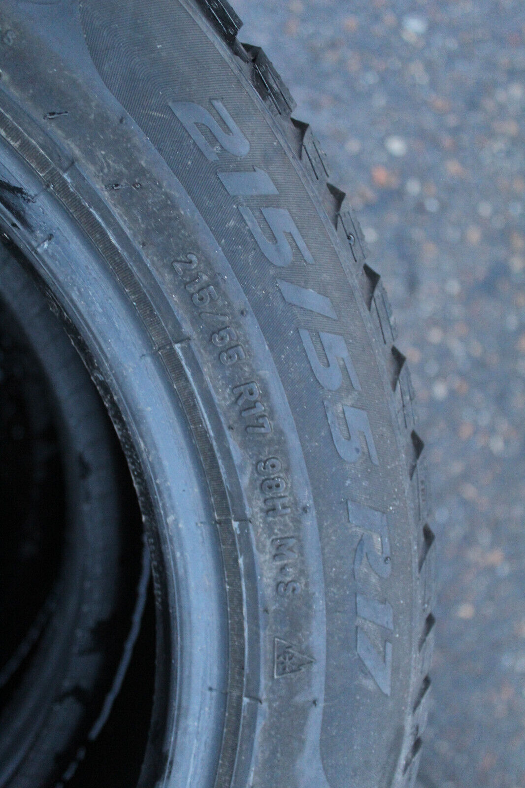 215 55 17 Pirelli, Winter, M+S, 98/94H, x2 A Pair, 6.2mm (f1_tyres) FO L1899