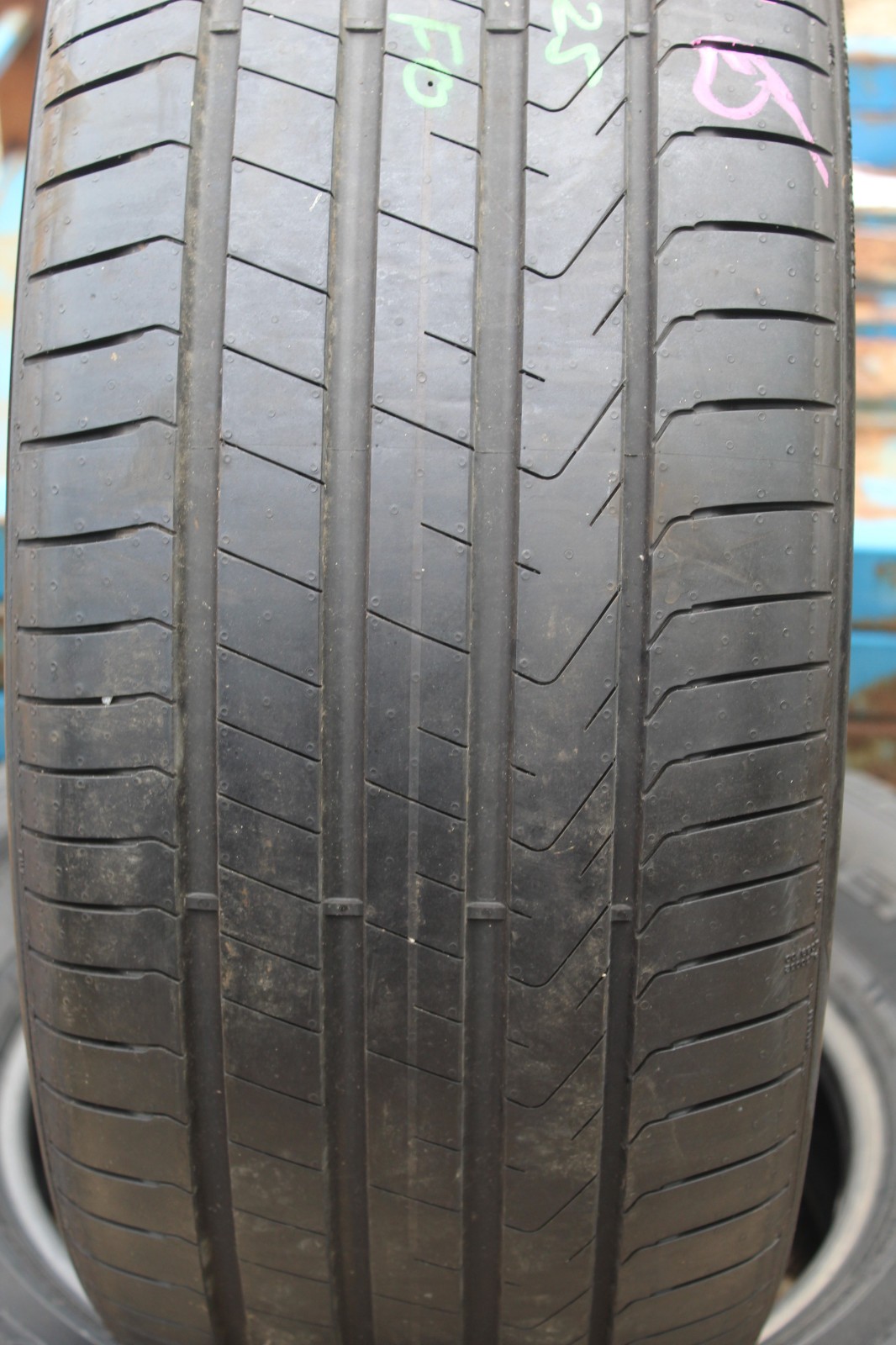 255 40 20 Pirelli, Scorpion, XL, 101V, x1 Single Tyre 5.5mm (F1_tyres) FO X86