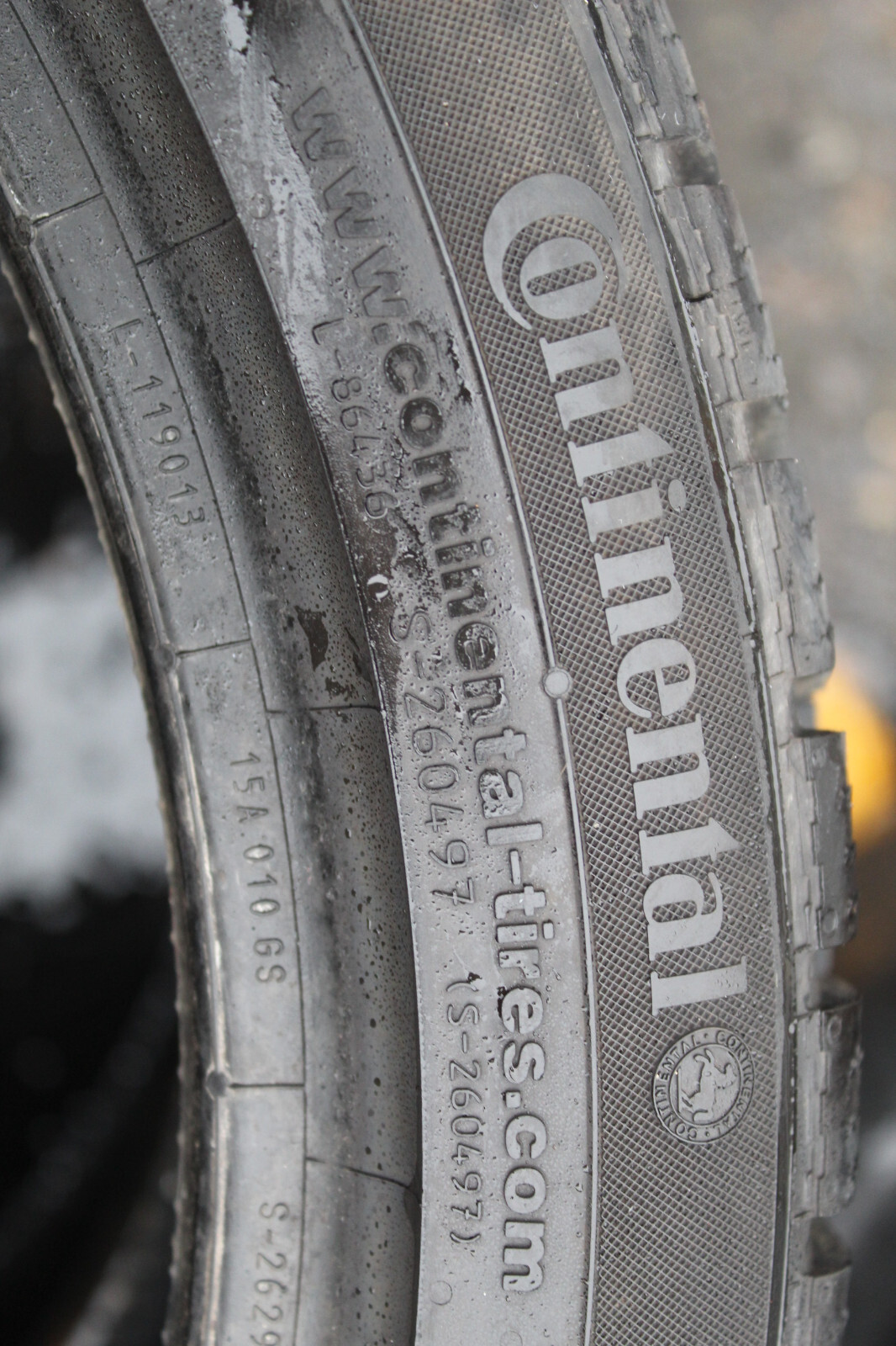 255 35 19 Continental, Winter, M+S, AO XL, 96V, x2 A Pair 6.5mm (F1_tyres) L3174