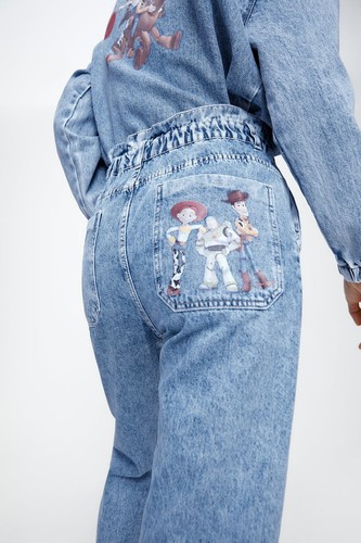 Zara Z1975 Baggy Pixar Disney Toy Story Denim Jeans High Zara Z1975 Baggy Pixar Disney Toy Story Denim Jeans High