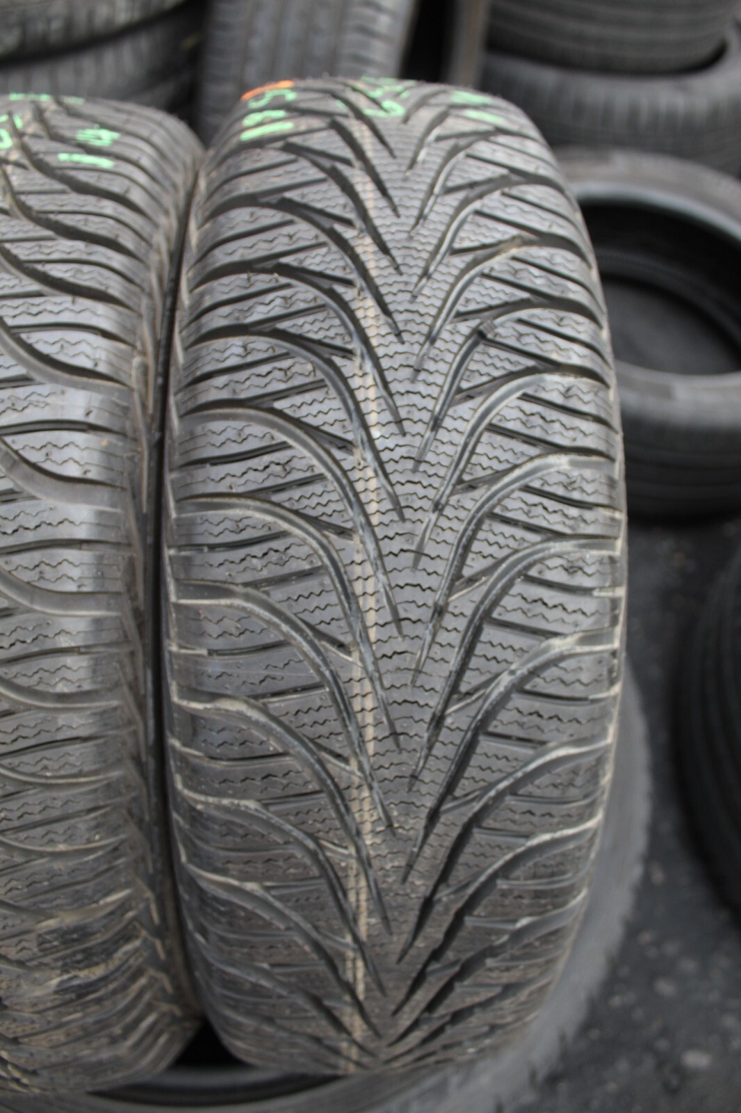 New 185 65 14 Goodyear, Ultra G6 Winter, 86Q, x1 Single Tyre (F1_tyres) FOD L814