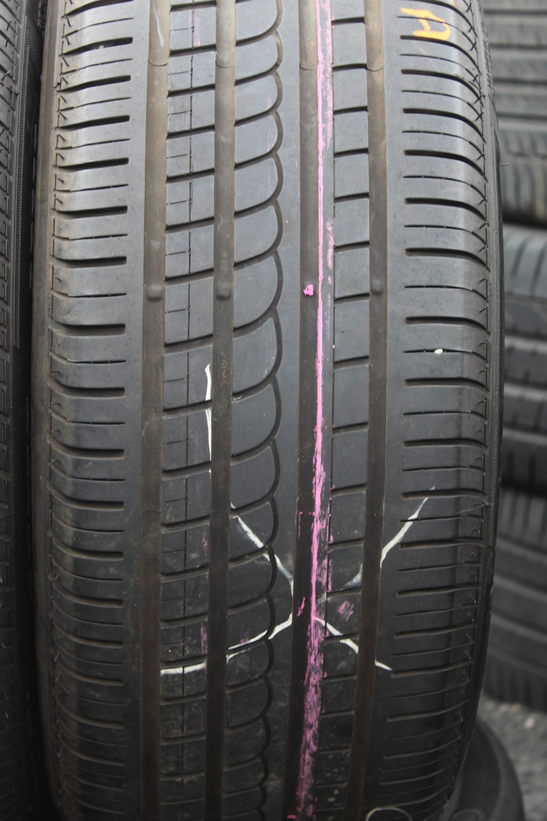 255 50 18 Pirelli, P Zero Rosso, 102Y, x2 A Pair 6.0mm (F1_tyres) FOD L3625