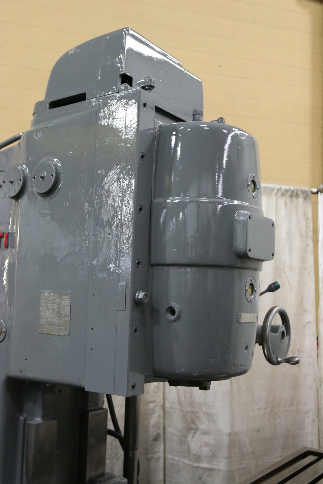 CINCINNATI #3 VERTICIAL MILL: YODER #69727