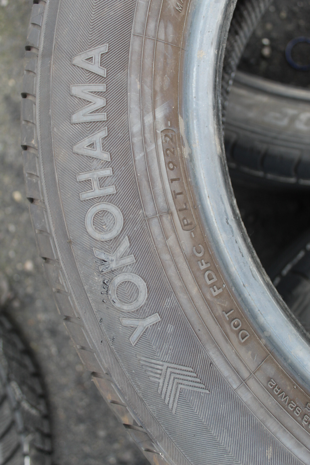 225 60 17 Yokohama, Blue Earth E70, 99H, x2 A Pair 7.1mm (F1_tyres) L2509