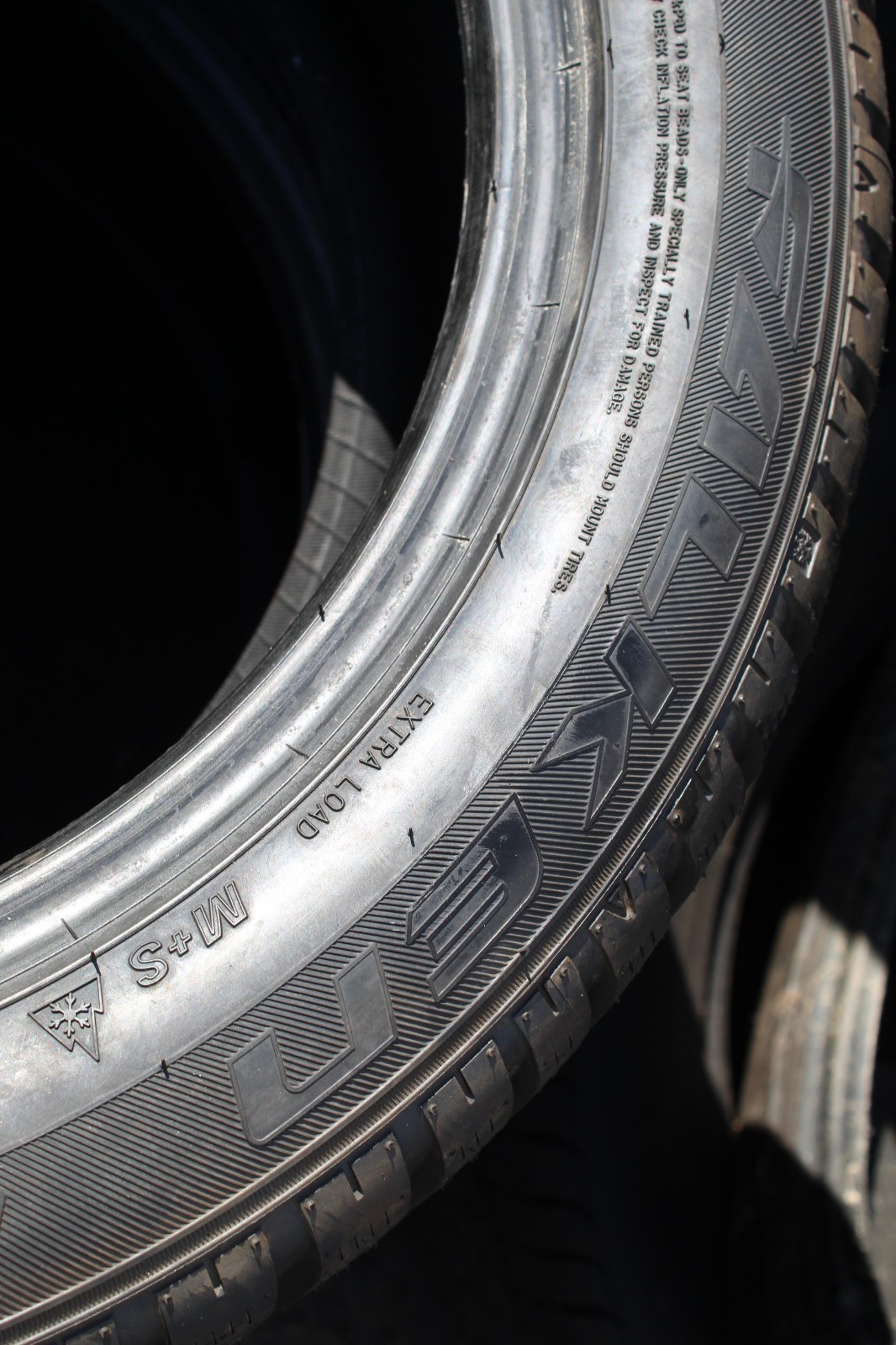 New 215 55 17 Falken, Winter, XL, M+S, 98V, x1 Tyre (F1_tyres) L3794