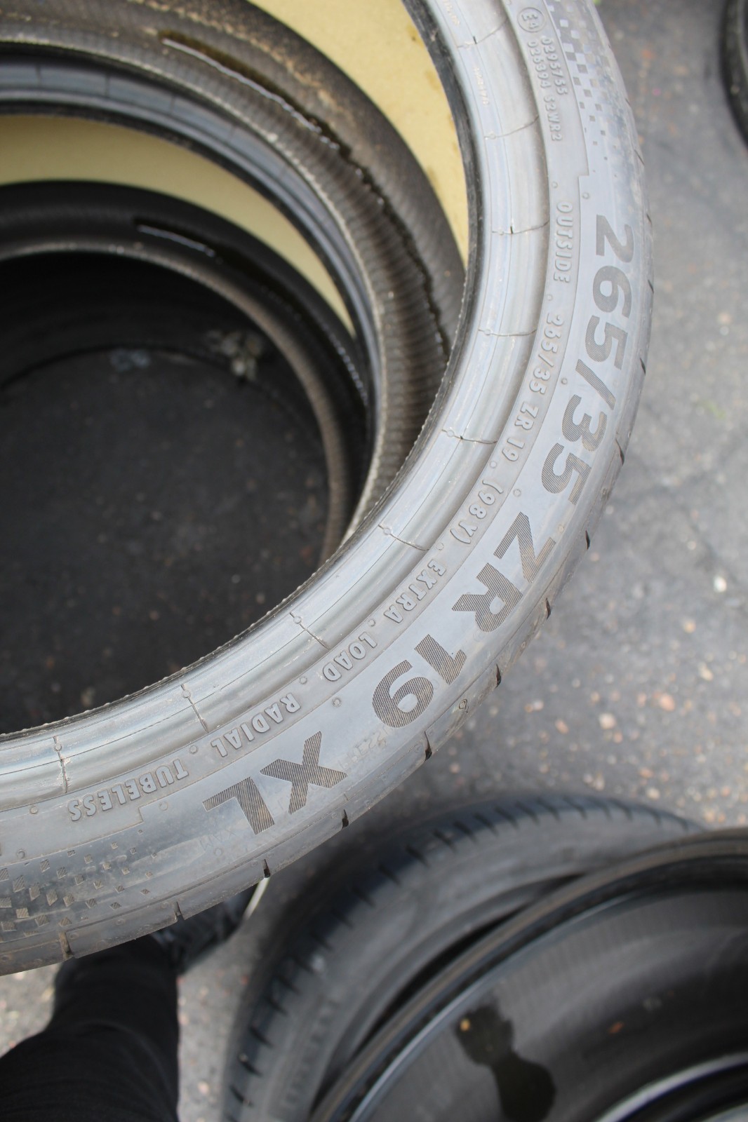 265 35 19 Continental, SC 6, XL, AO, 98Y x2 A Pair 5.5mm (F1_tyres) FO L3619