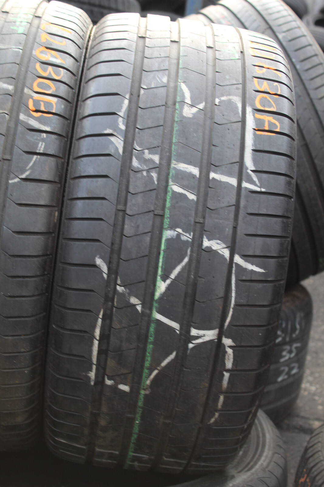 275 30 20 Pirelli, RunFlat, XL, MOE, 97Y, x2 A Pair 6.0mm (F1_tyres) L2630