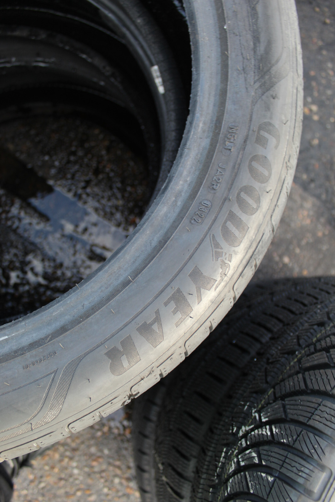 New 215 50 19 Goodyear, Efficient Grip P., 93T, x2 A Pair (F1_tyres) L1975