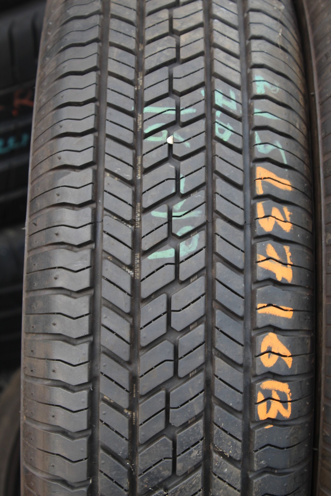 New 215 70 16 Yokohama, Geolander GO33, 100H, x1 Tyre (F1_tyres) L3716