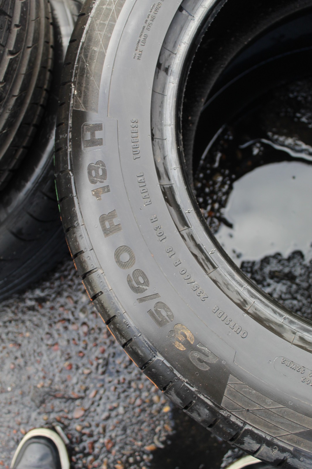 New 235 60 18 Continental, CSC 5, VOL, 103H, x1 Tyre (F1_tyres) L3773