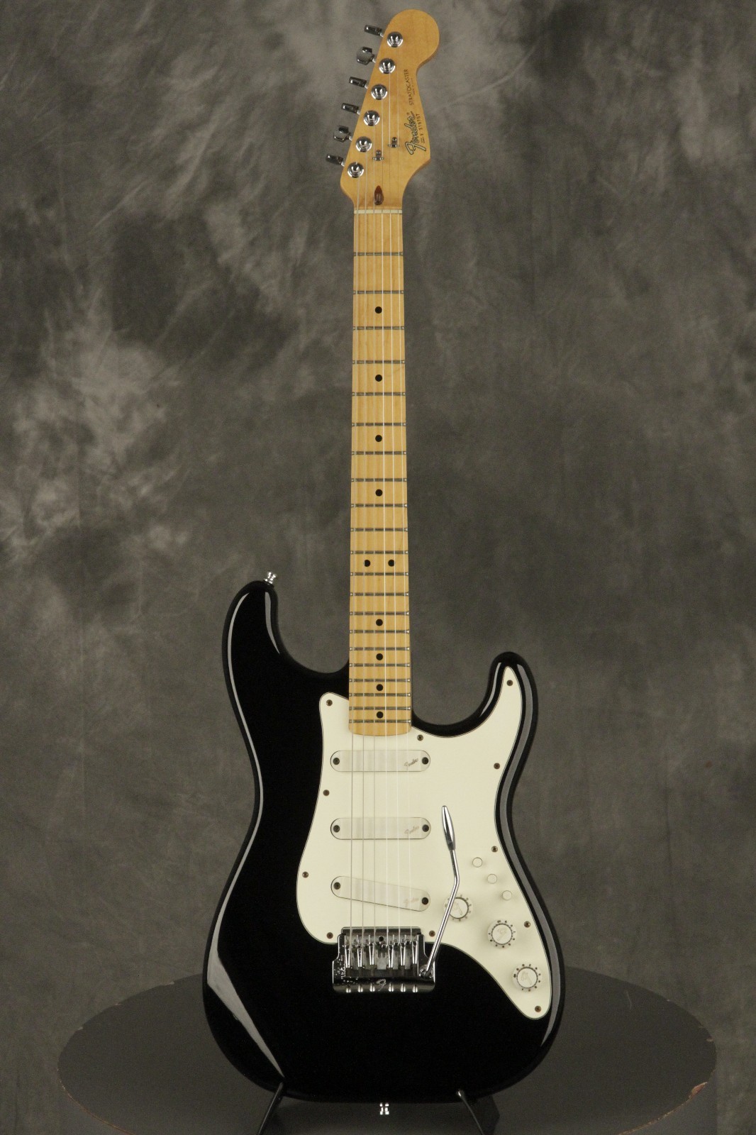 1983 Fender ELITE Stratocaster BLACK