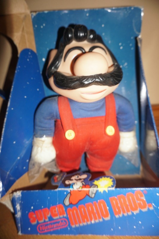 Super Mario Bros Toy Vinyl Figure Nintendo with Box 1989