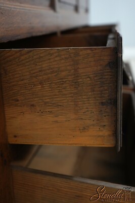 F65770EC: English 18th Century Antique Oak Linen Cabinet	