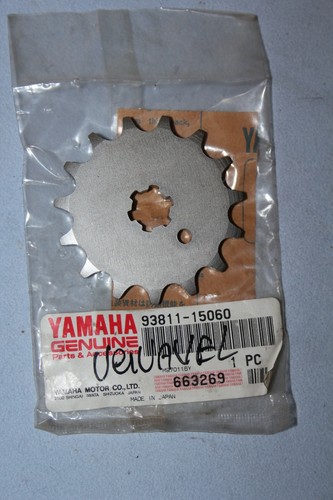 Pignon / Sprocket Drive  YAMAHA  93811-15060 - 1978 YAMAHA GTMXE