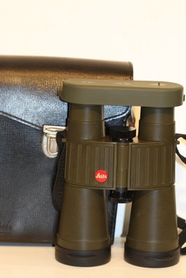 LEITZ  (LEICA)   7 x 42     TRINOVID  binoculars....fantastic view...