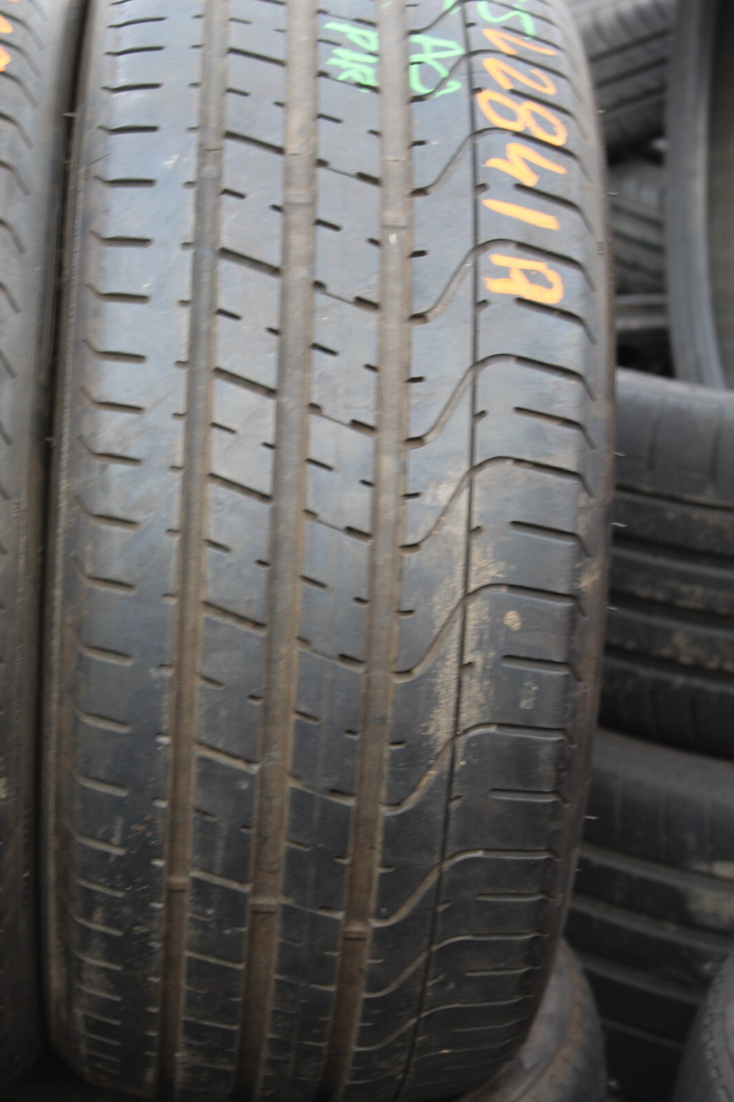 255 35 19 Pirelli, P Zero, AO, 96Y, x2 A Pair 6.5mm (F1_tyres) L2841