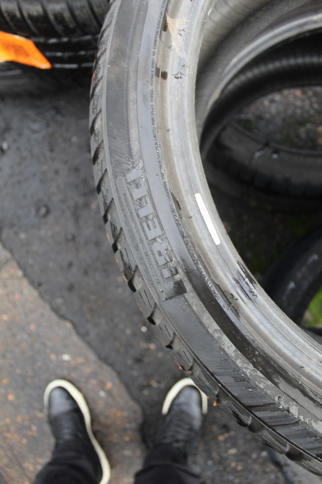275 35 19 Pirelli, Winter, RunFlat MOE 100V, x2 A Pair 5.5mm (F1_tyres) FO L3006