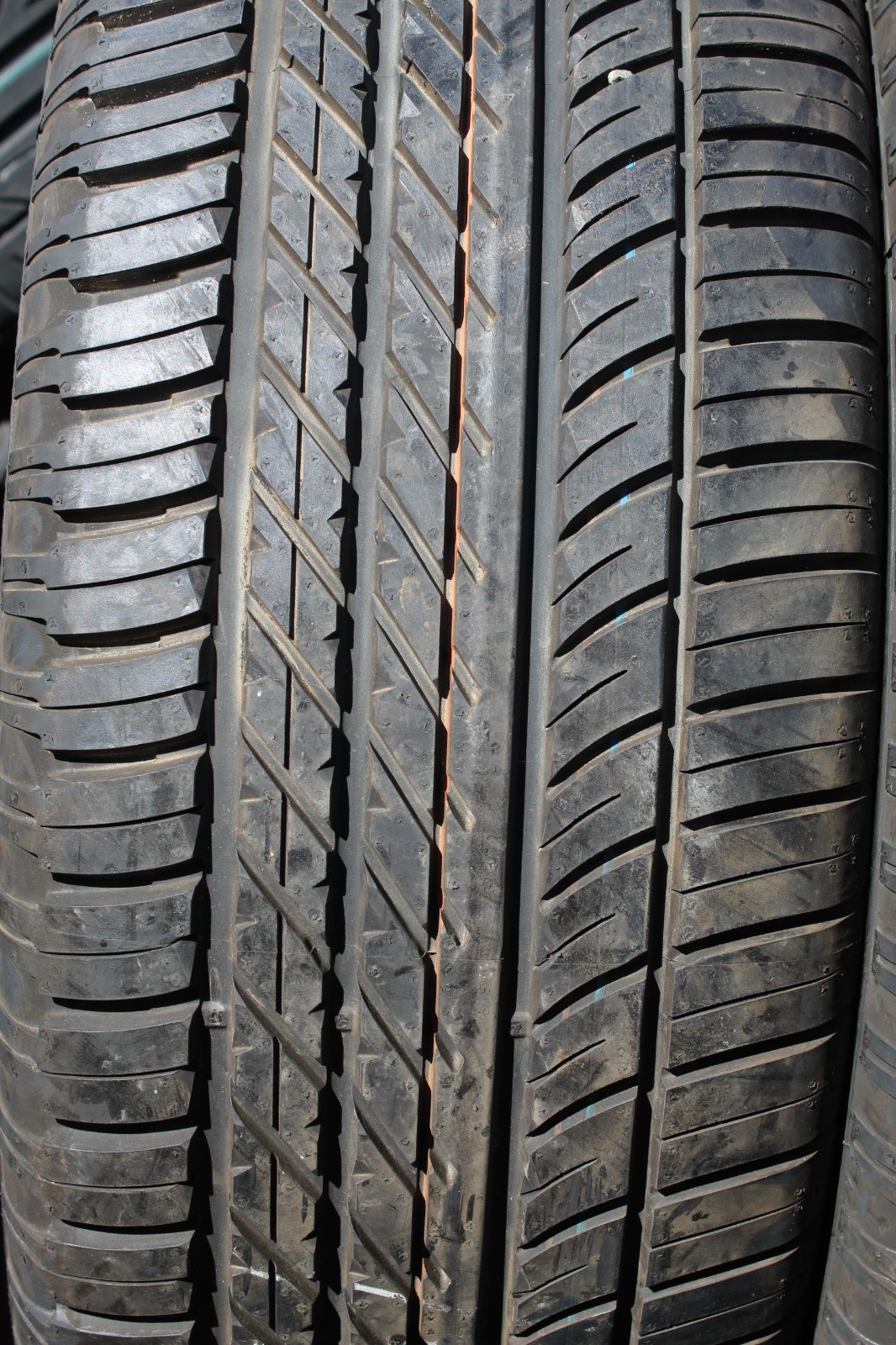 New 255 60 18 Goodyear, Eagle F1 AT SUV 4x4, JLR, 112W, x1 Tyre (F1_tyres) L3940
