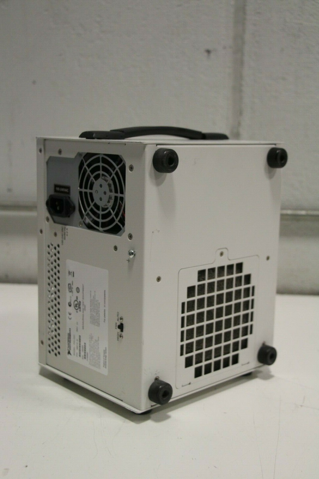 National Instruments NI PXI-1031 4-Slot 3U PXI Chassis