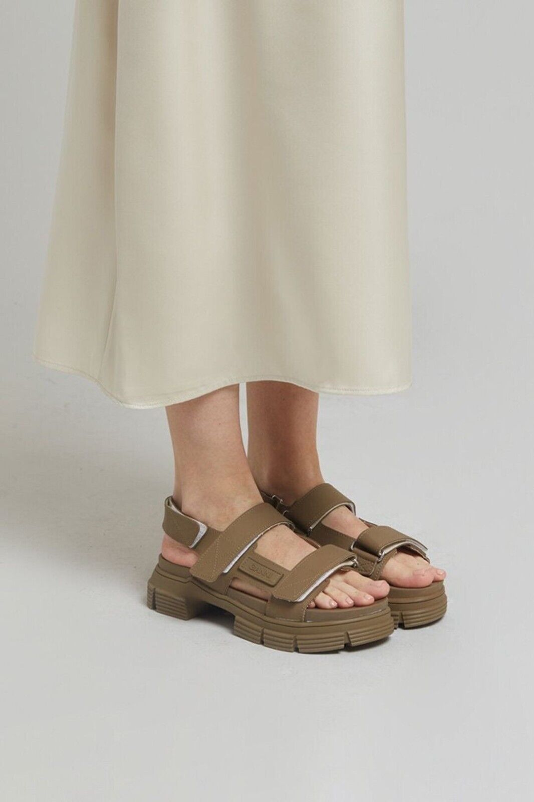 $350 GANNI TRAIL SLINGBACK RECYLED RUBBER PLATFORM SANDAL $350 GANNI TRAIL SLINGBACK RECYLED RUBBER PLATFORM SANDAL
