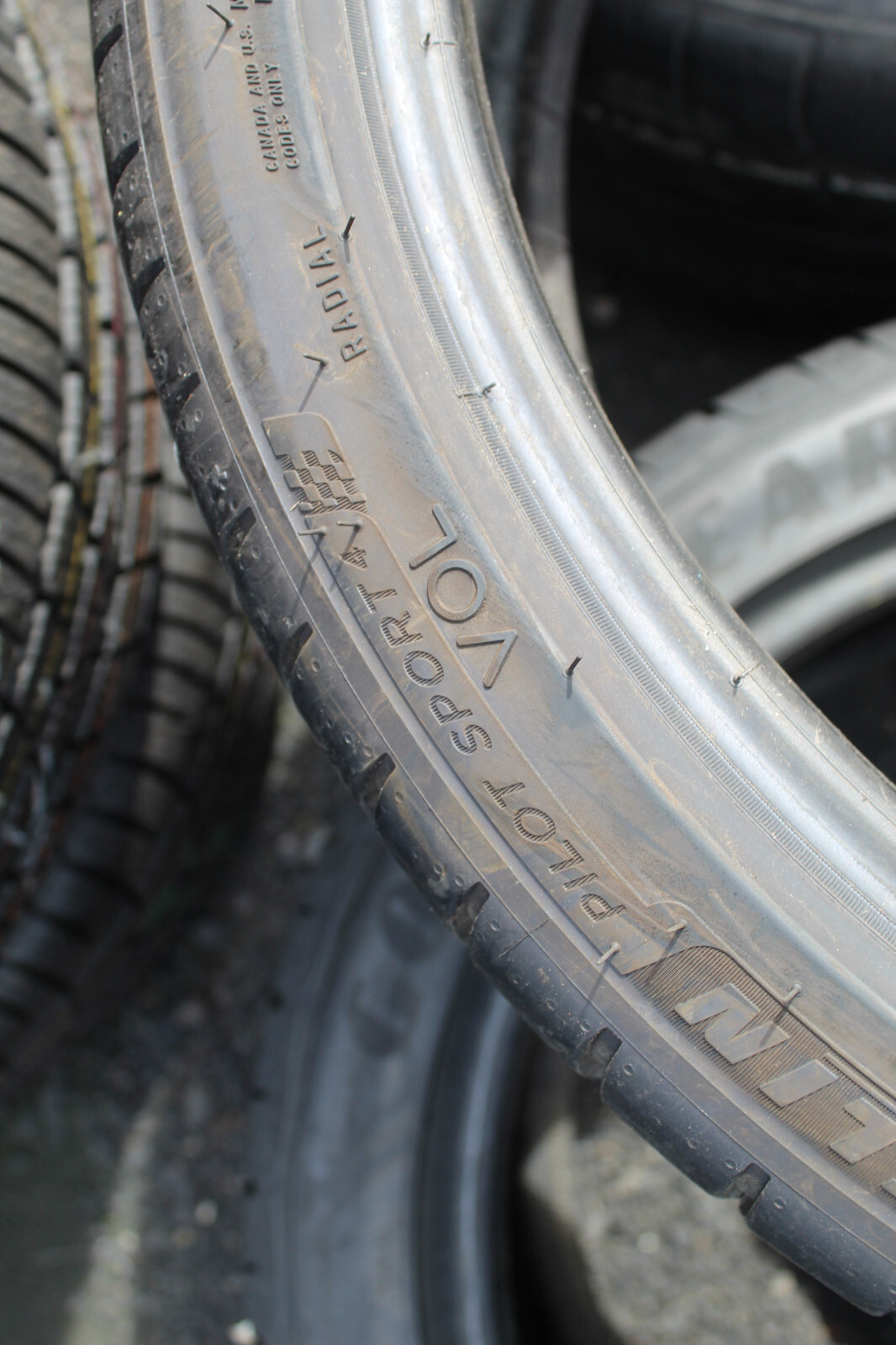 255 35 20 Michelin, VOL, XL, 97W, x1 Single, 6.5mm (f1_tyres) FO L2259