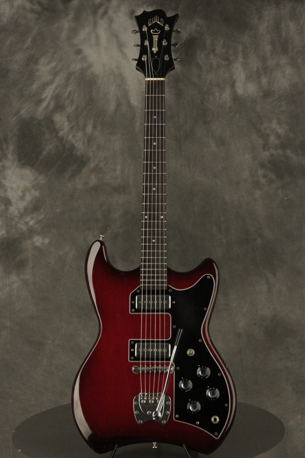 original 1964 Guild POLARA S-100 Cherryburst w/KICK STAND