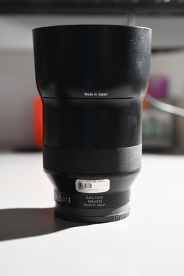 ****AS IS/ USED**** Zeiss Batis 85mm f/1.8 Sonnar Lens for Sony E Mount