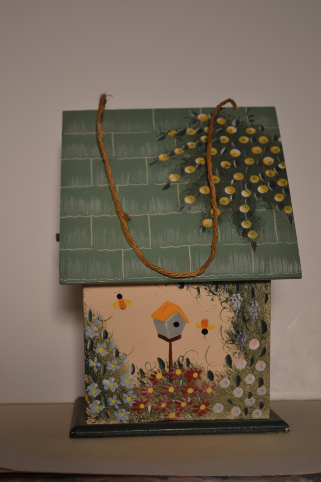 WOODEN BUTTERFLY HOUSE HAND PAINTED Garden Bees Bird House 8 1/2