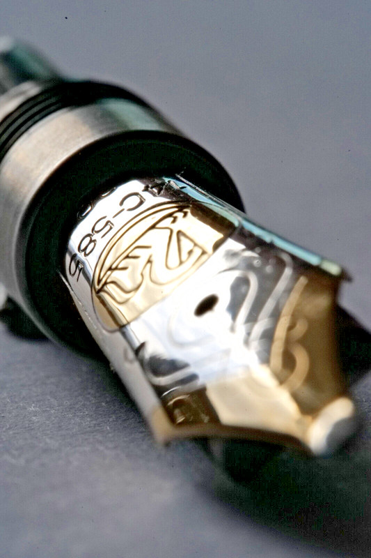 Pelikan M800 3b 14k Nib