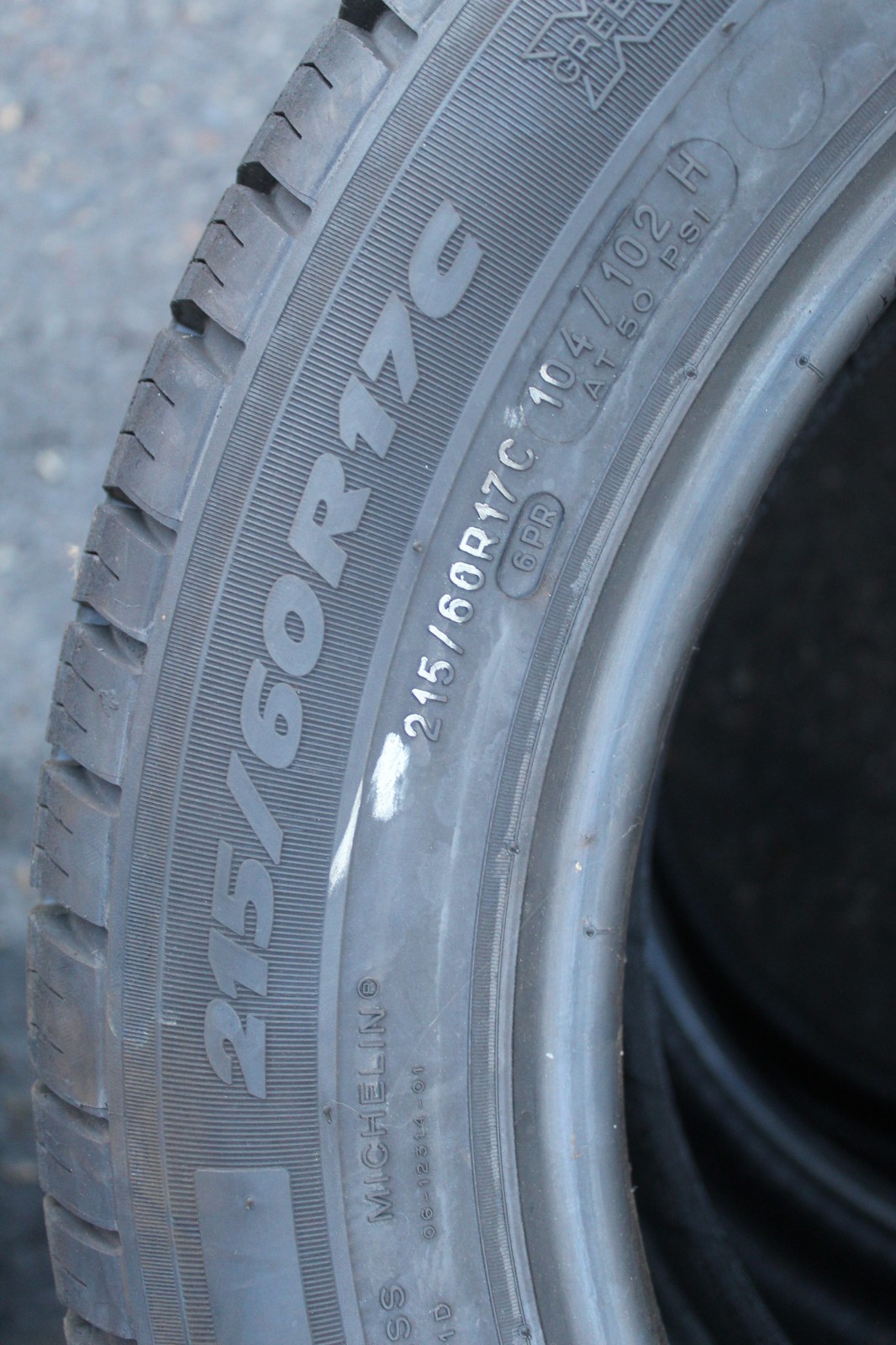 New 215 60 17c, Michelin Agilis,  109/107T, x1 Tyre (F1_tyres) X166