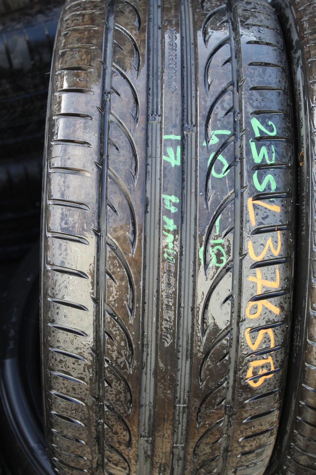 New 235 40 17 Hankook, Ventus V12 Evo 2, 94Y, x1 Tyre (F1_tyres) L3765