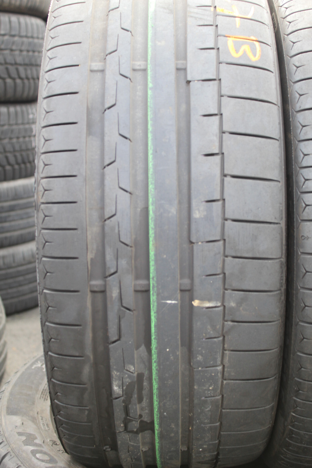 235 35 20 Continental, SC 6, XL, 92Y, x2 A Pair 6.0mm (F1_tyres) L2627