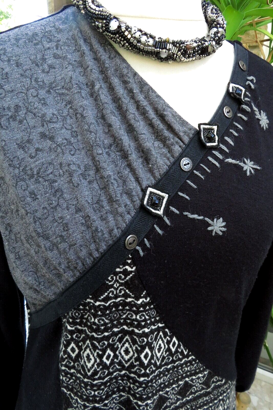 Fabulous JOE BROWNS Contrast Design 