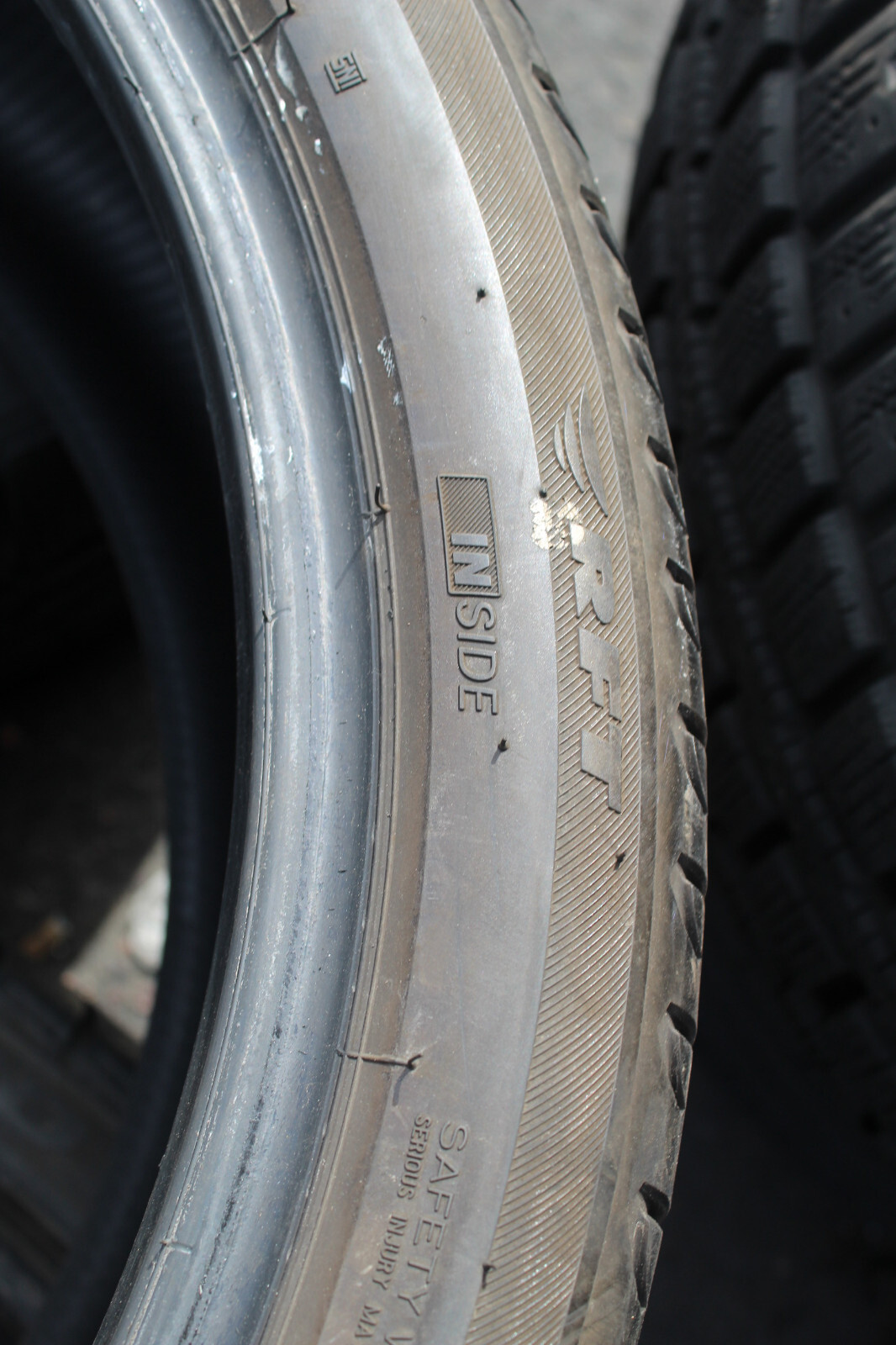 275 35 21 Bridgestone, RunFlat, XL, 103Y, x1 Single Tyre 5.2mm (F1_tyres) L2246