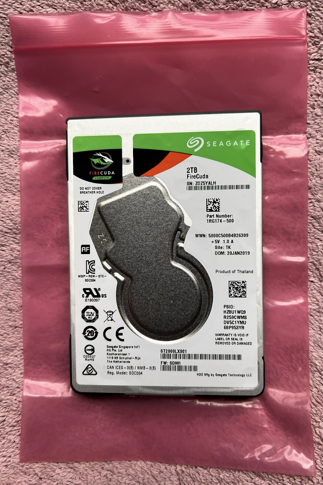 Seagate FireCuda 2TB SATA 6.0Gb/s 2.5" SSHD Solid State Hybrid Drive